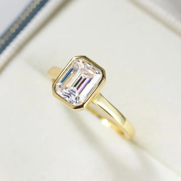 Bezel Bloom Silver Ring - Image 3