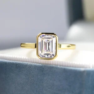 Bezel Bloom Silver Ring