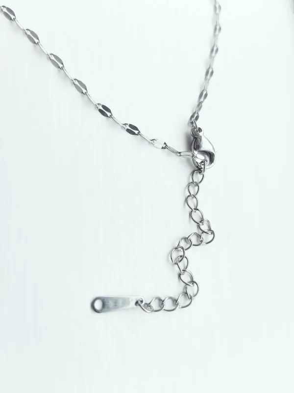 Circle Charm Pendant Necklace - Image 3