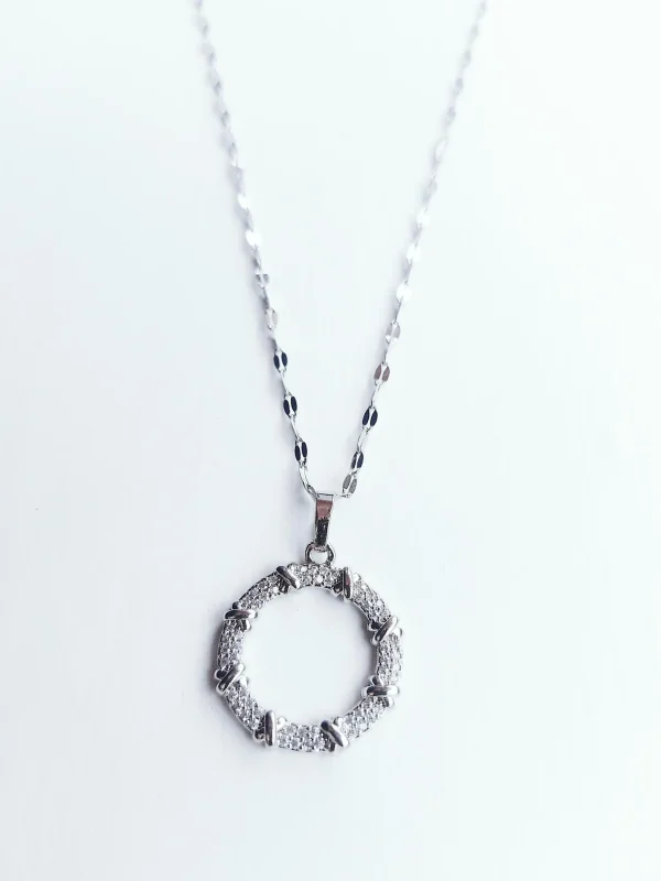 Circle Charm Pendant Necklace - Image 4